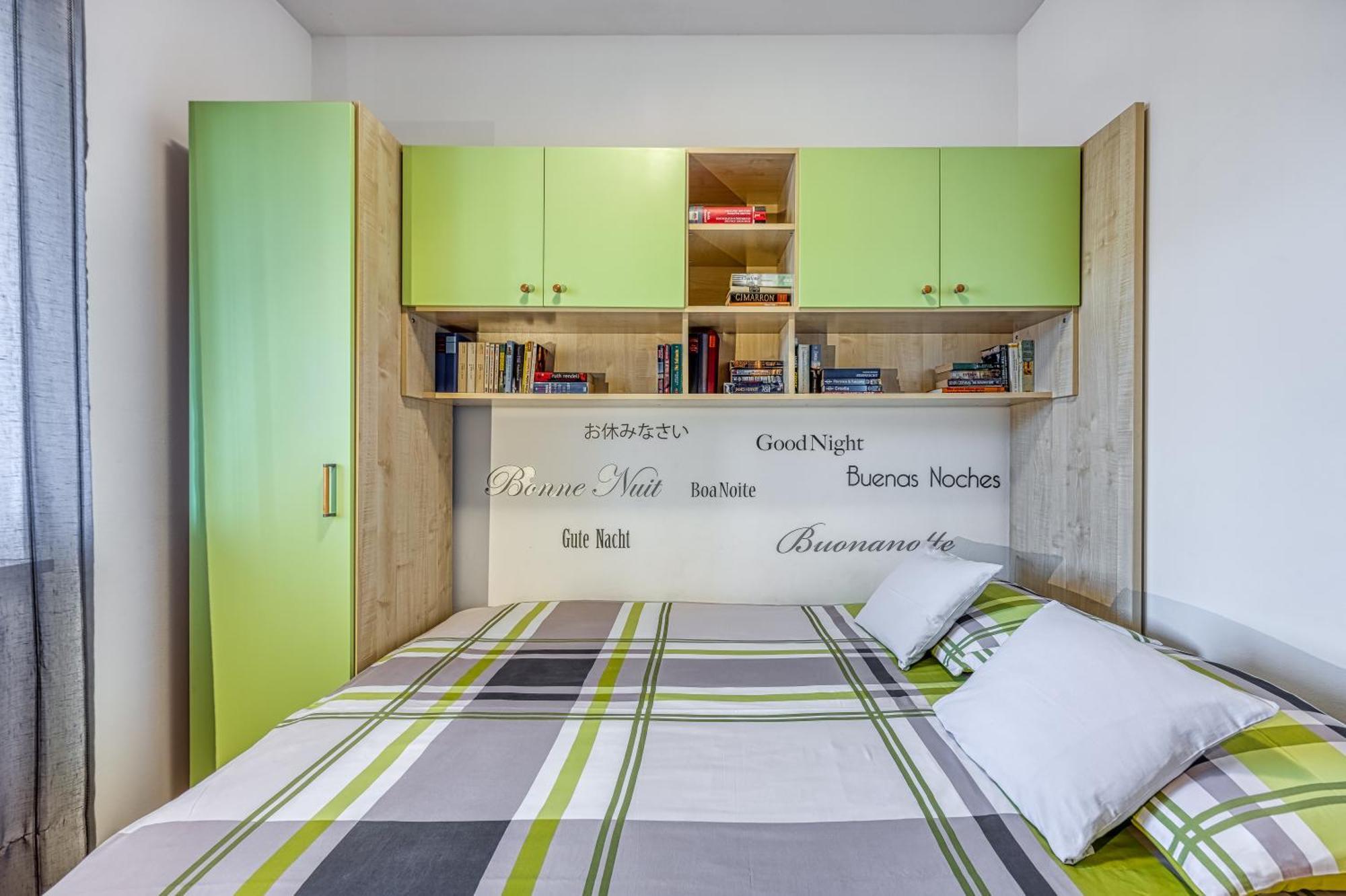 Apartment Dea - Three Bedroom Apartment Pula Bagian luar foto
